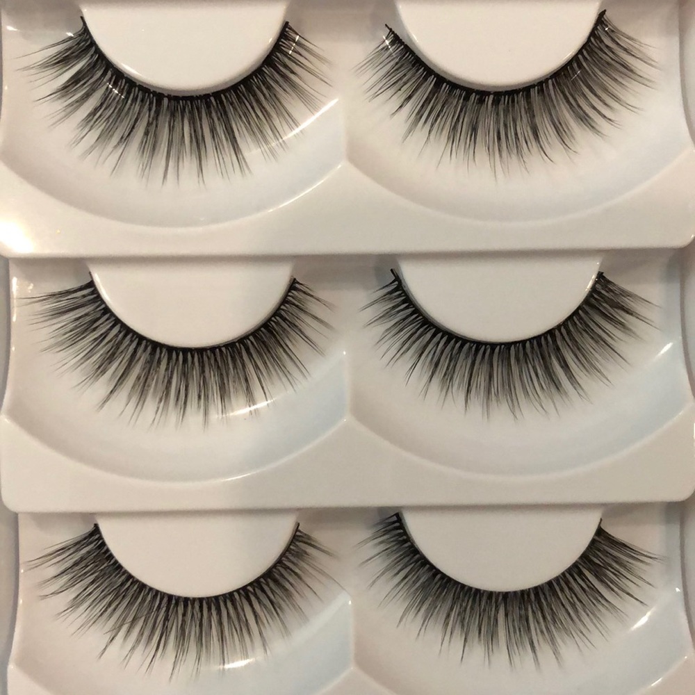 Red cherry lashes